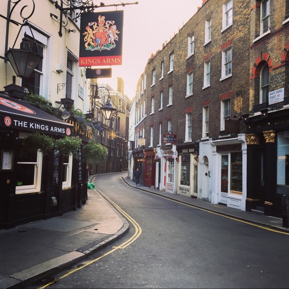 Meet the Posher - Picture 5 of 7